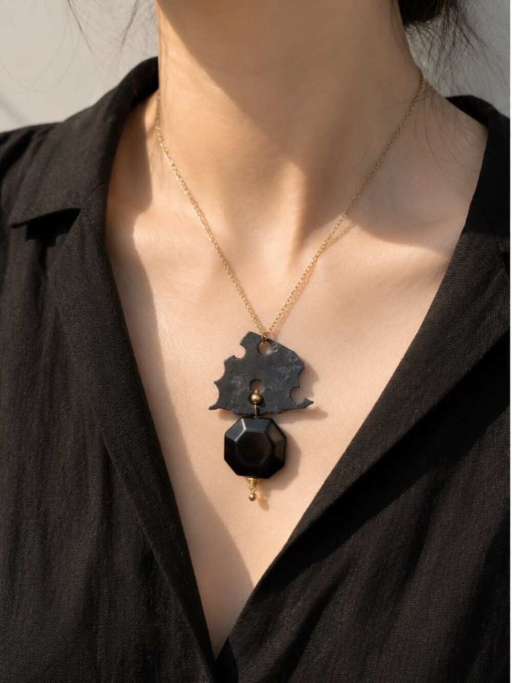 Unisex Black Jade & Agate Wearable Art Pendant Necklace